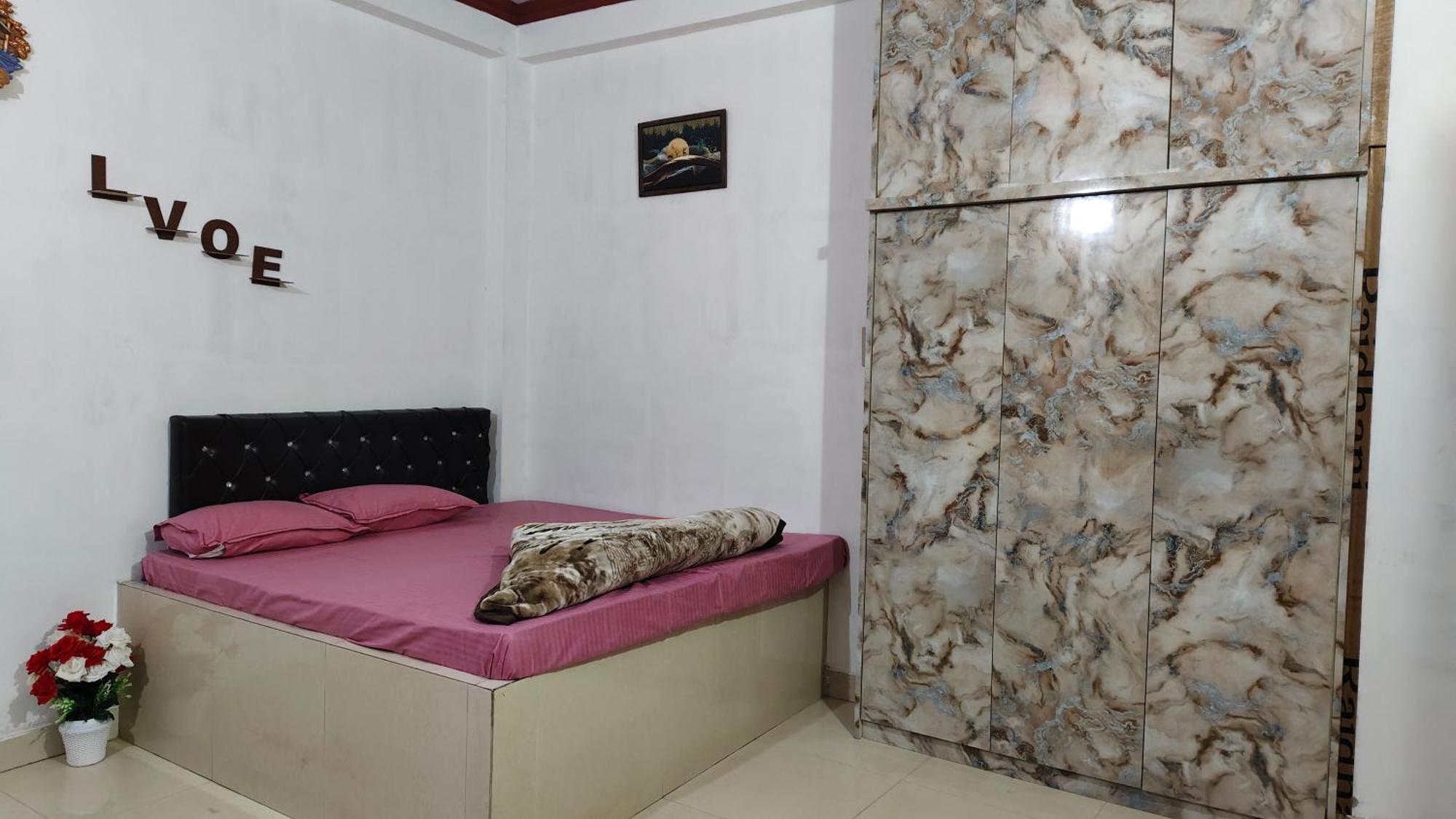 Mangalam Gold Guest House Varanasi Ngoại thất bức ảnh